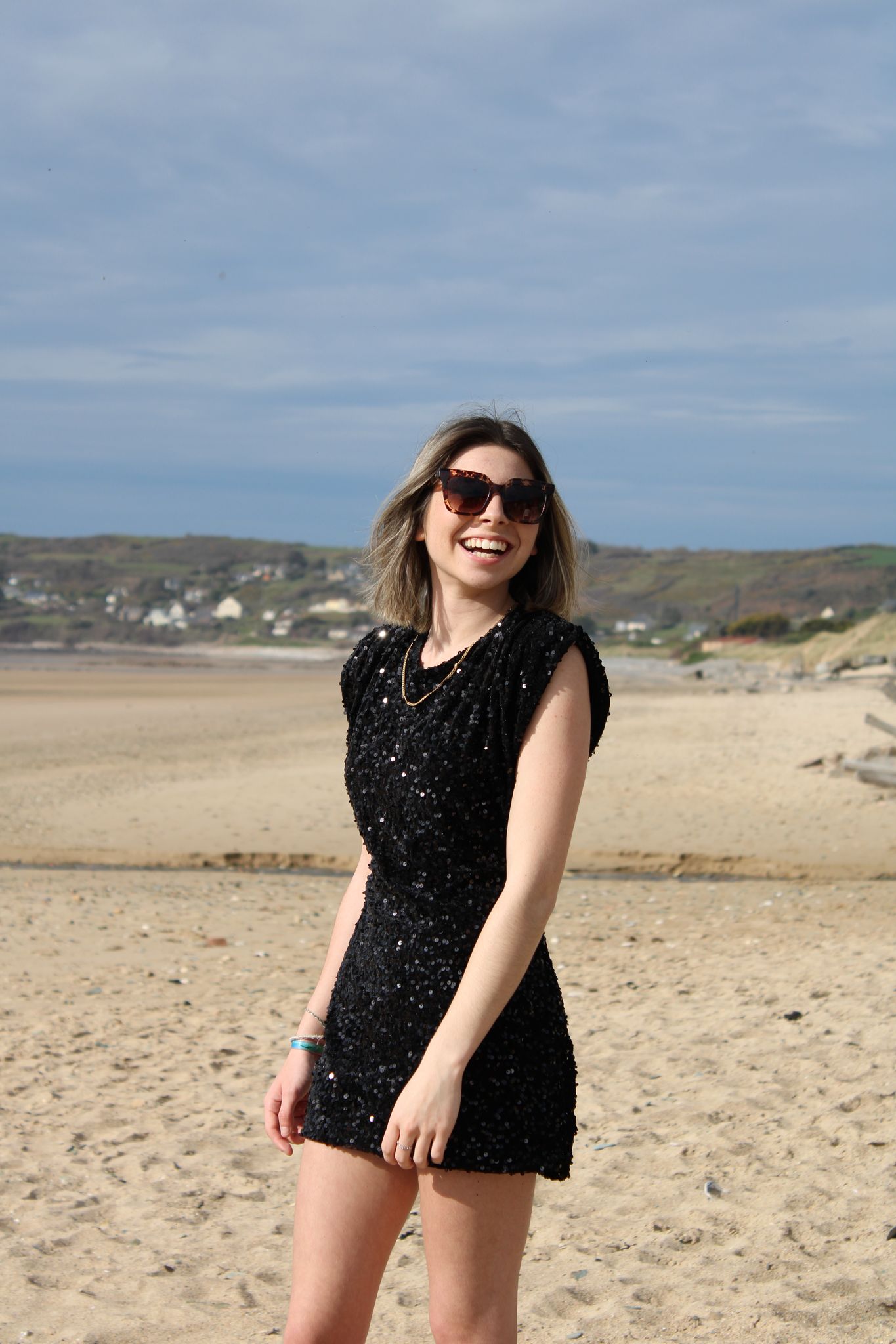 Robe courte à paillettes Mila