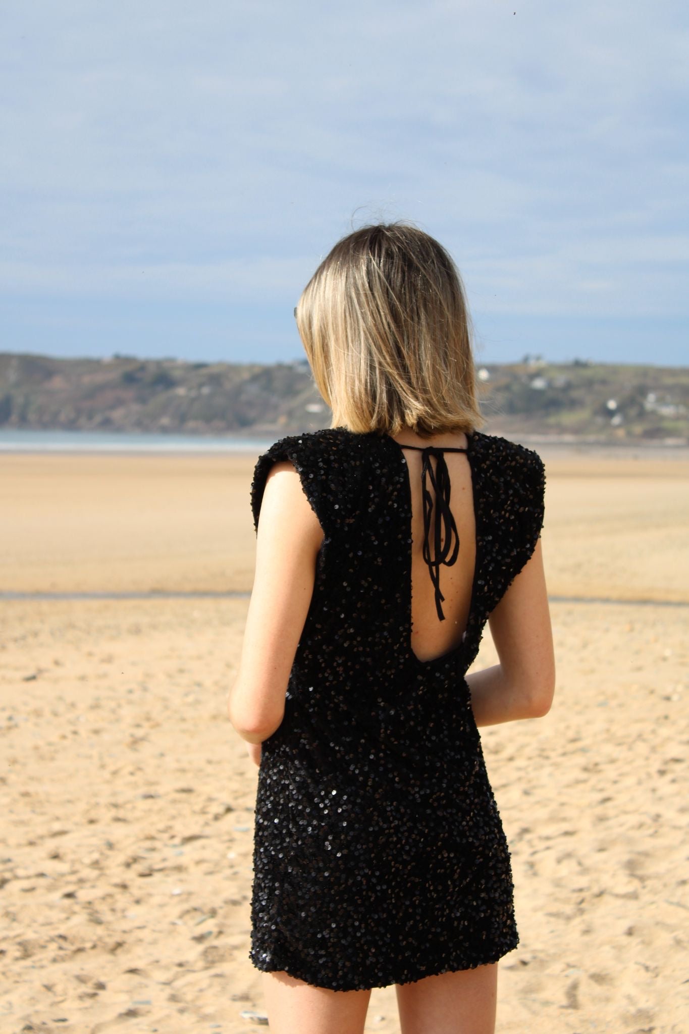Robe courte à paillettes Mila