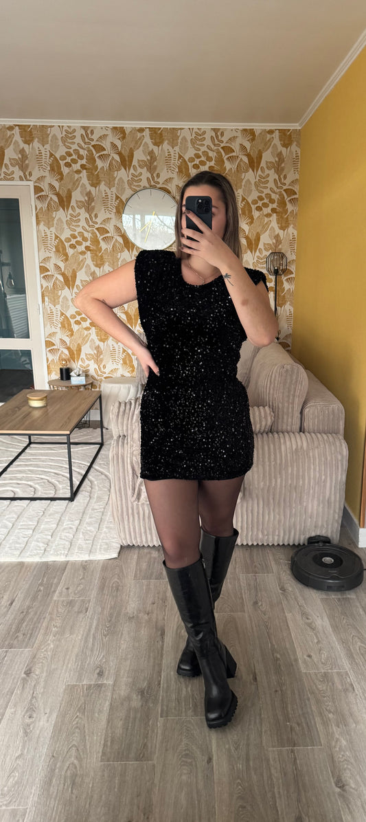 Robe courte à paillettes dos ouvert  Mila